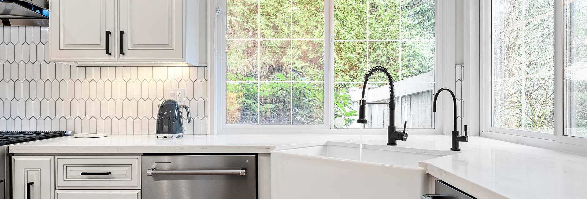 Choosing the Perfect Countertop Edge and Tile Pairing for Your Seattle Home