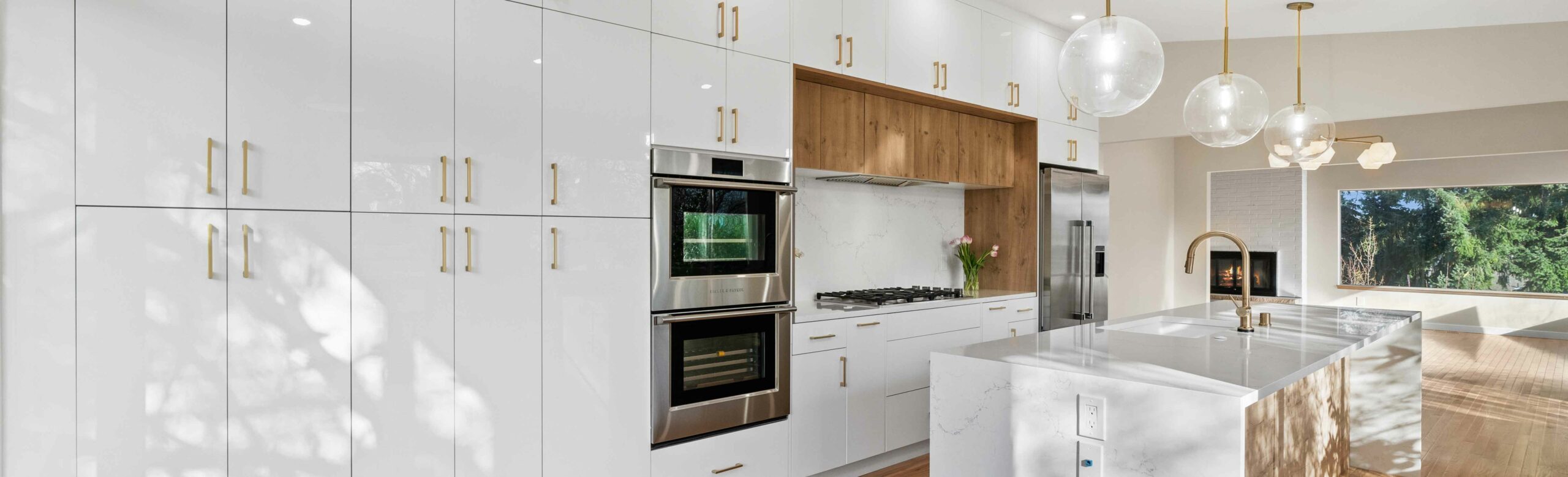 5 Must-Have Features for a Stylish & Functional Kitchen